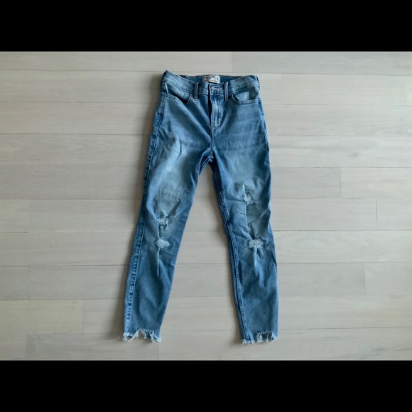 Abercrombie Kids Jeans - Picture 1 of 4